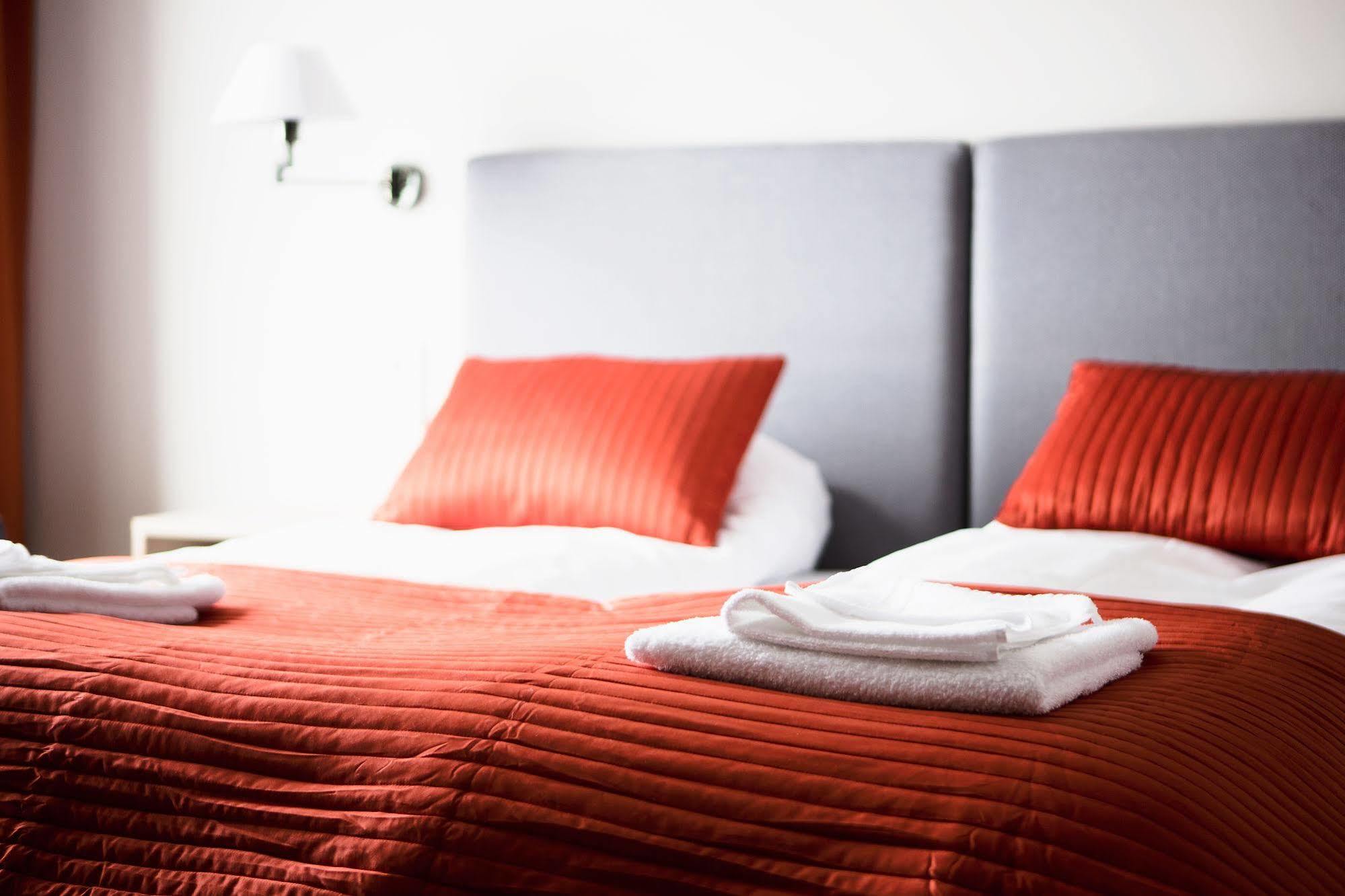 Tott Hotell Оре Экстерьер фото